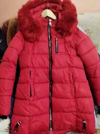 Куртки жіночі зимові стан нових від М до Л