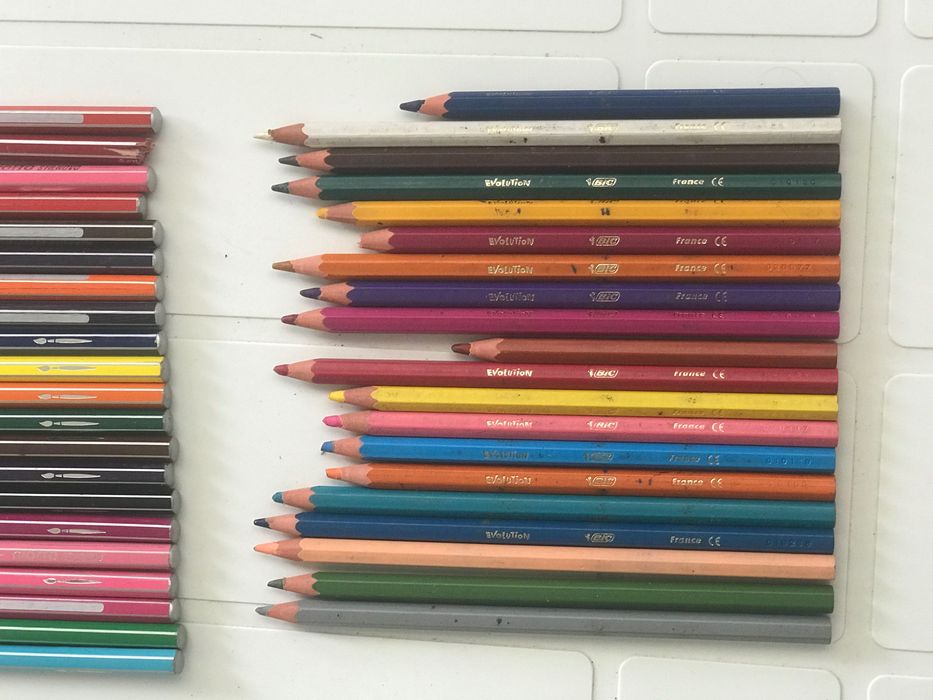 Lápis de cor aguarela Giotto e Evolution Bic