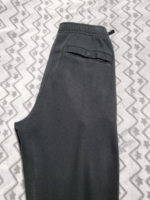 Calças Nike Pretas M