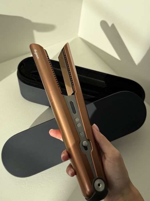 Продаю плойку дайсон повністью нову, повна комплектація