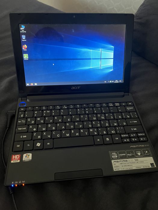 Нетбук Acer Aspire One 522