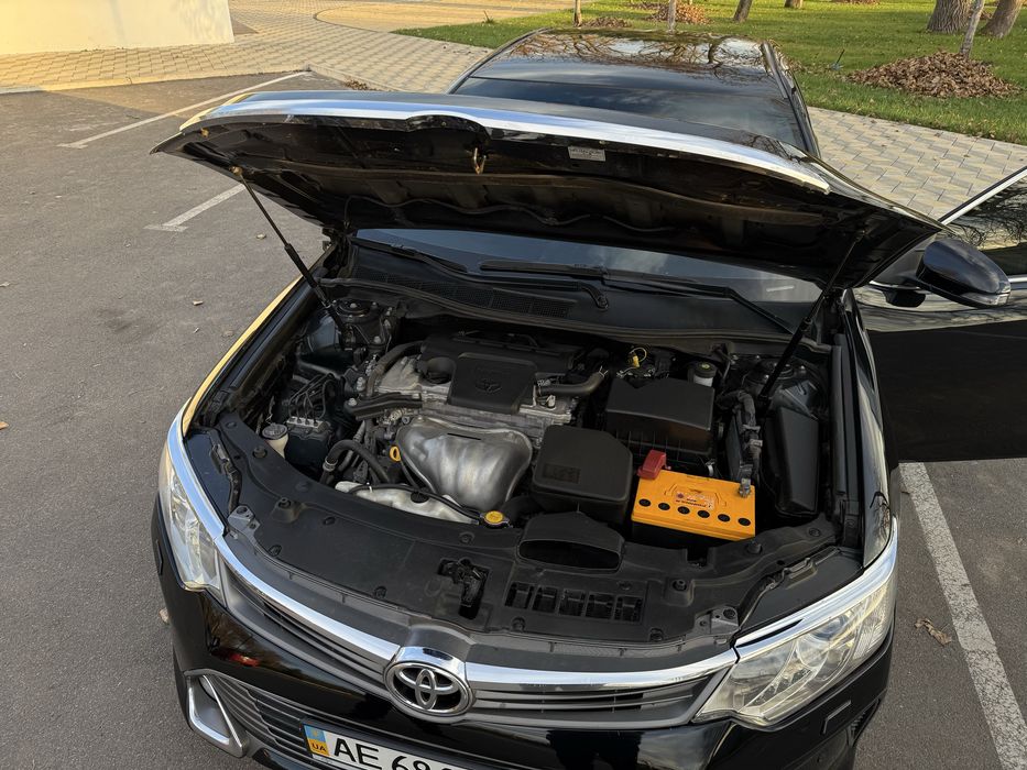 Toyota Camry XV55 офіційна (не фарбована)
