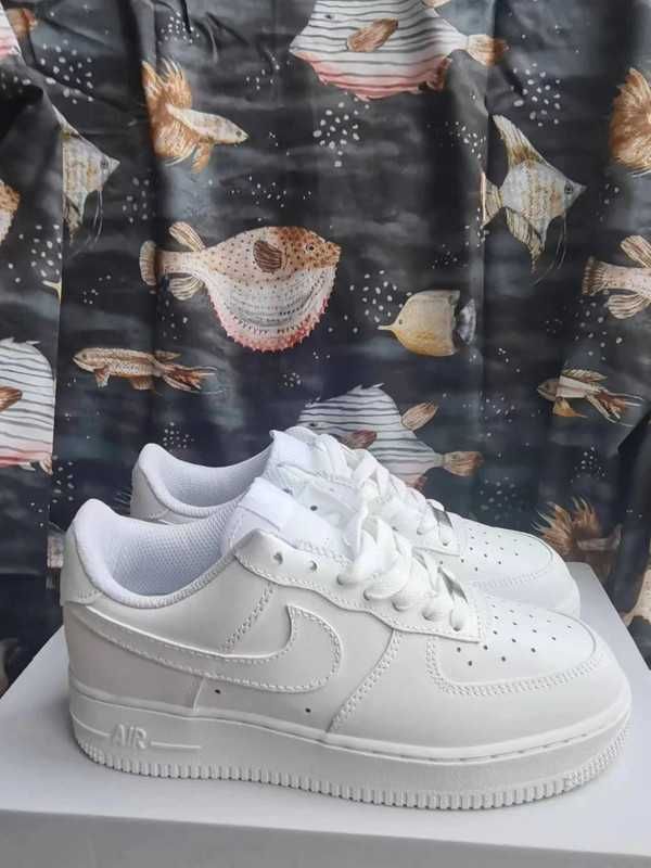 Nowy oryginał Nike Air Force 1 Low '07 White 40