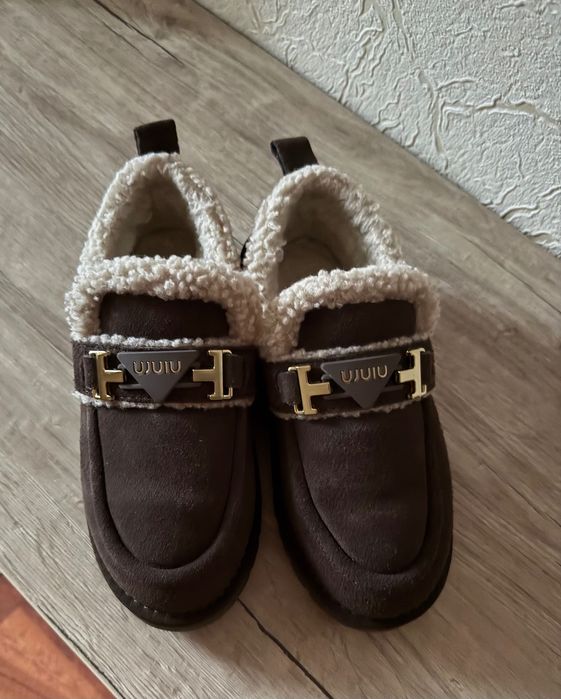 Продам жіночі лофери