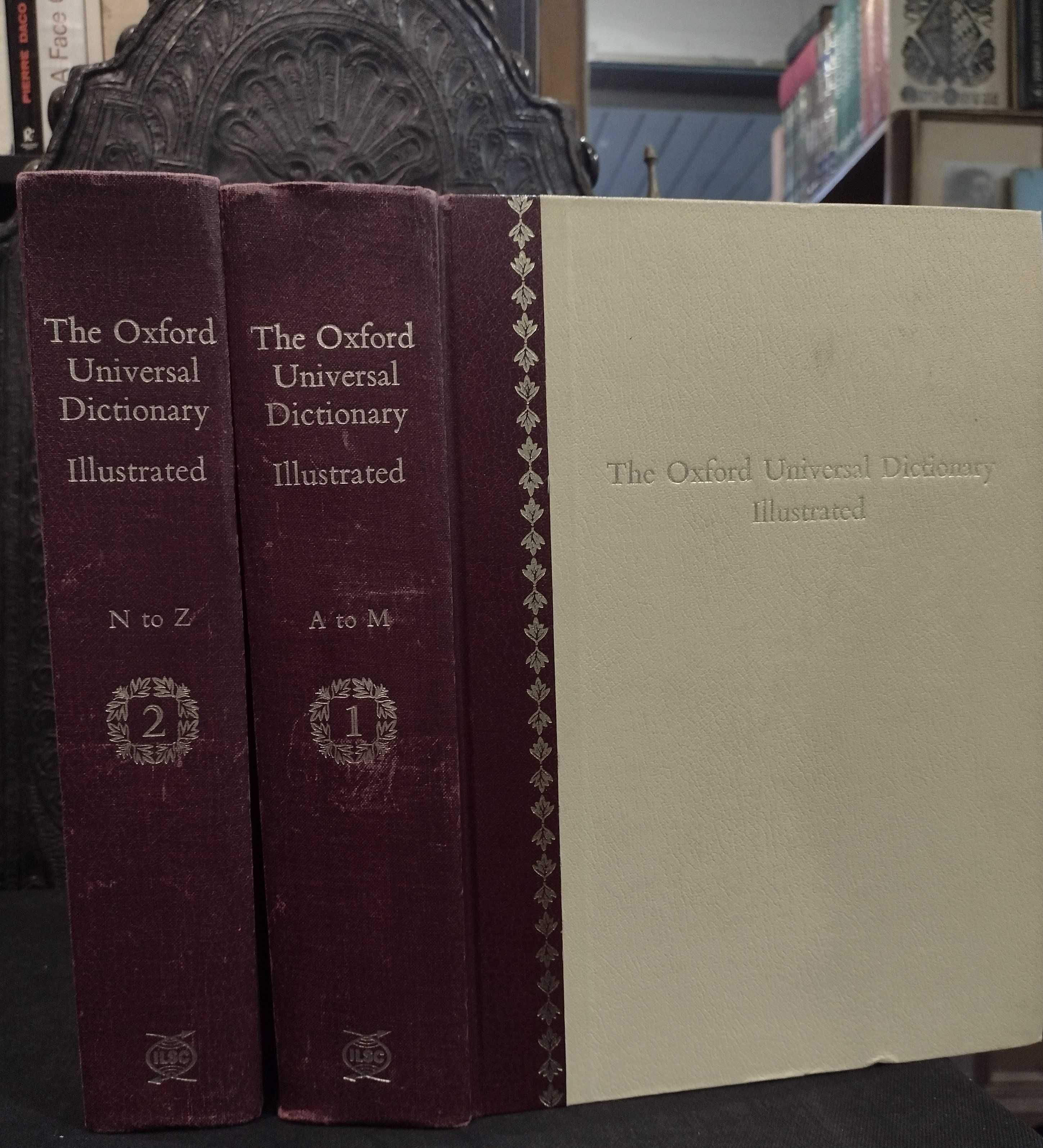 The Oxford Universal Dictionary Ilustrated 2 Volumes
