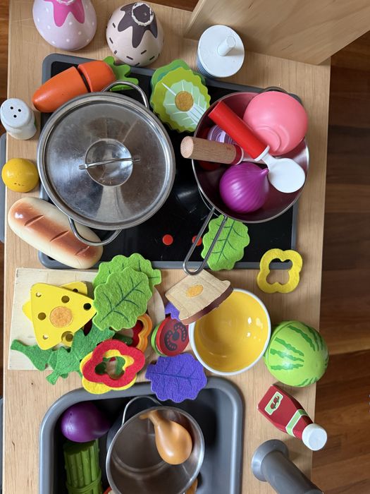 Kuchnia dziecieca Ikea + masa dodatkow