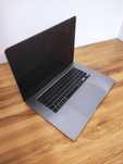 MacBook Pro 16" i7 2,6GHz 32GB/500GB SSD A2141