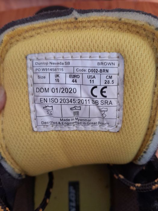 Dunlop safety steel toe número 44