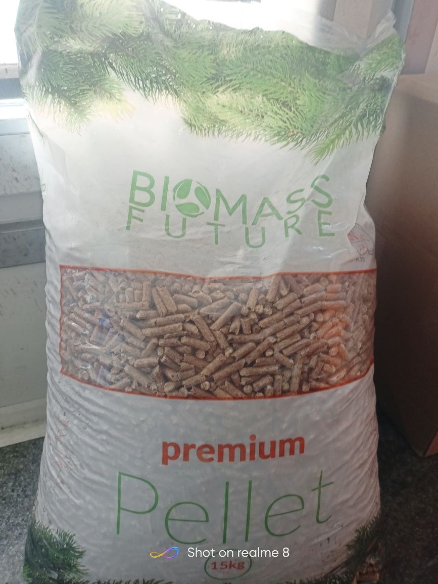 Certyfikowany﻿ pellet drzewny Premium  Biomass Future  EN Plus A1