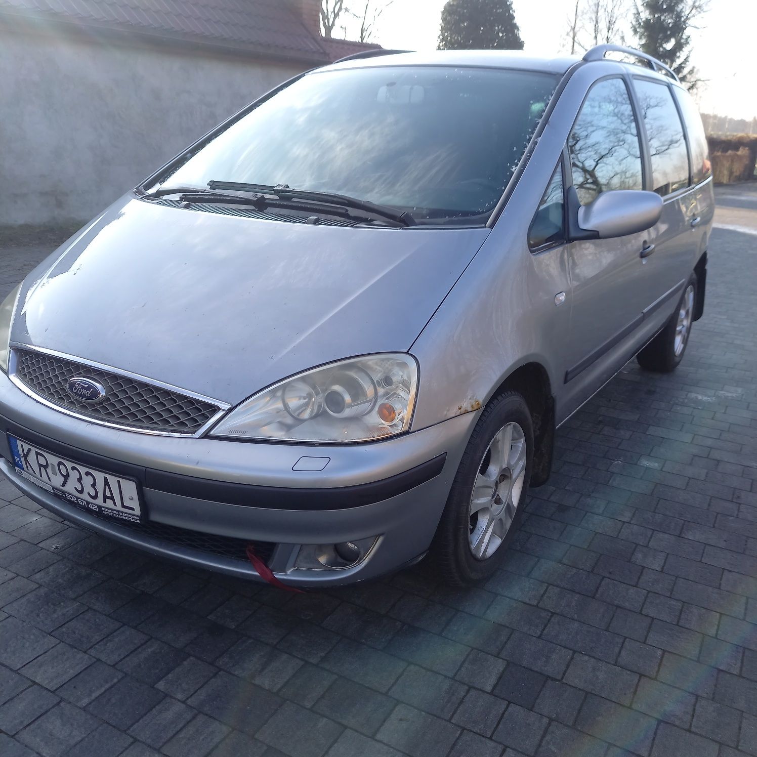 Wynajem Busa 9 osób . Citroen Jumpy  2.0 HDi 128 km Wolne od 06 do 14