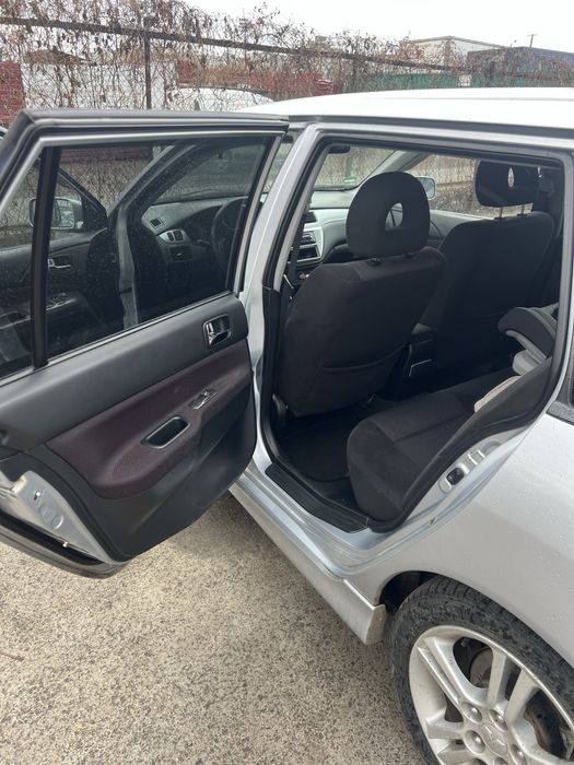 Mitsubishi Lancer.  В відмінному стані.