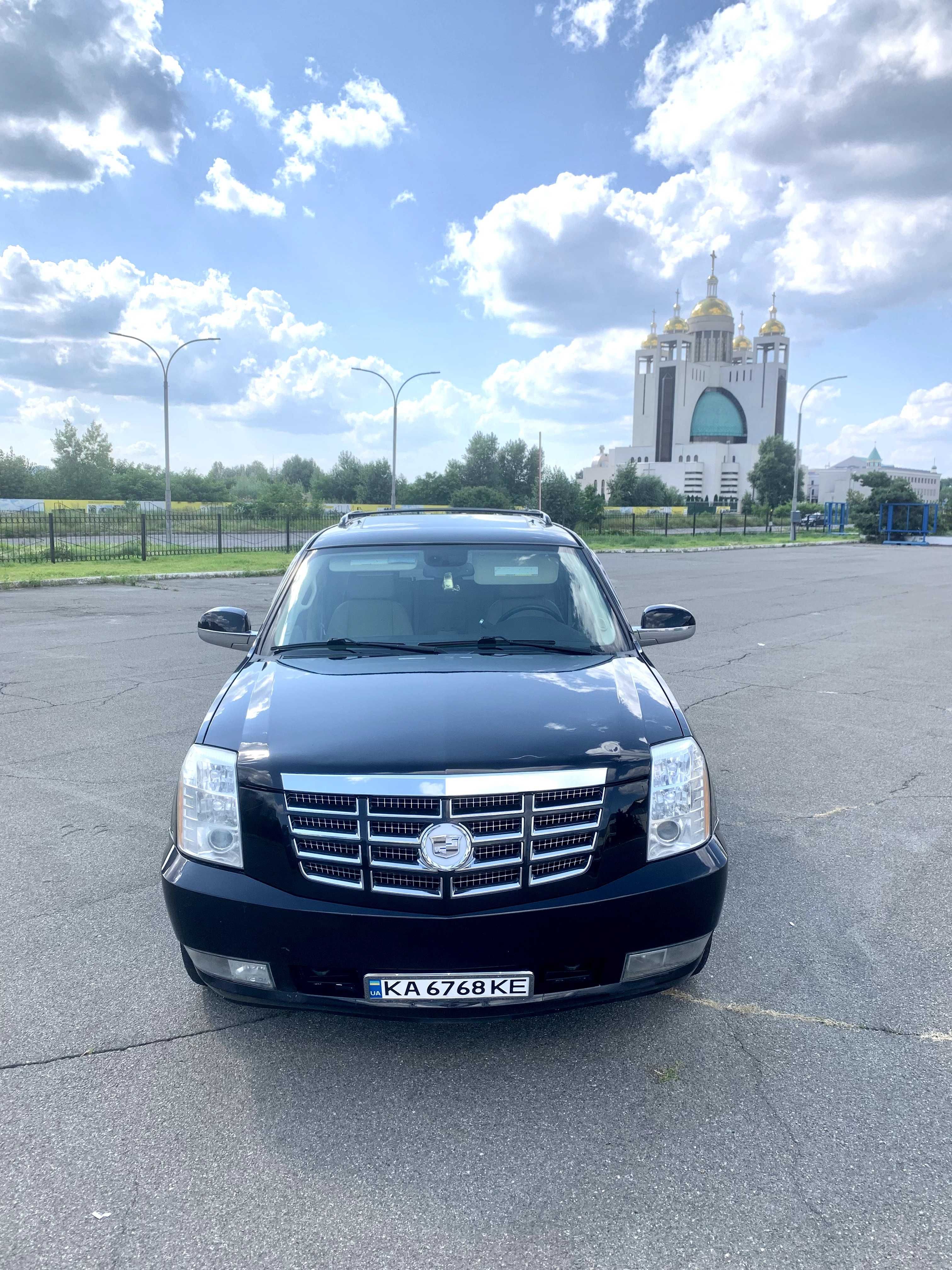 Escalade Cadillac. 6,2 Бенз/Газ. Обмін.