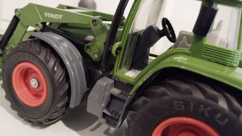 Traktor Siku Fendt model ładowarka
