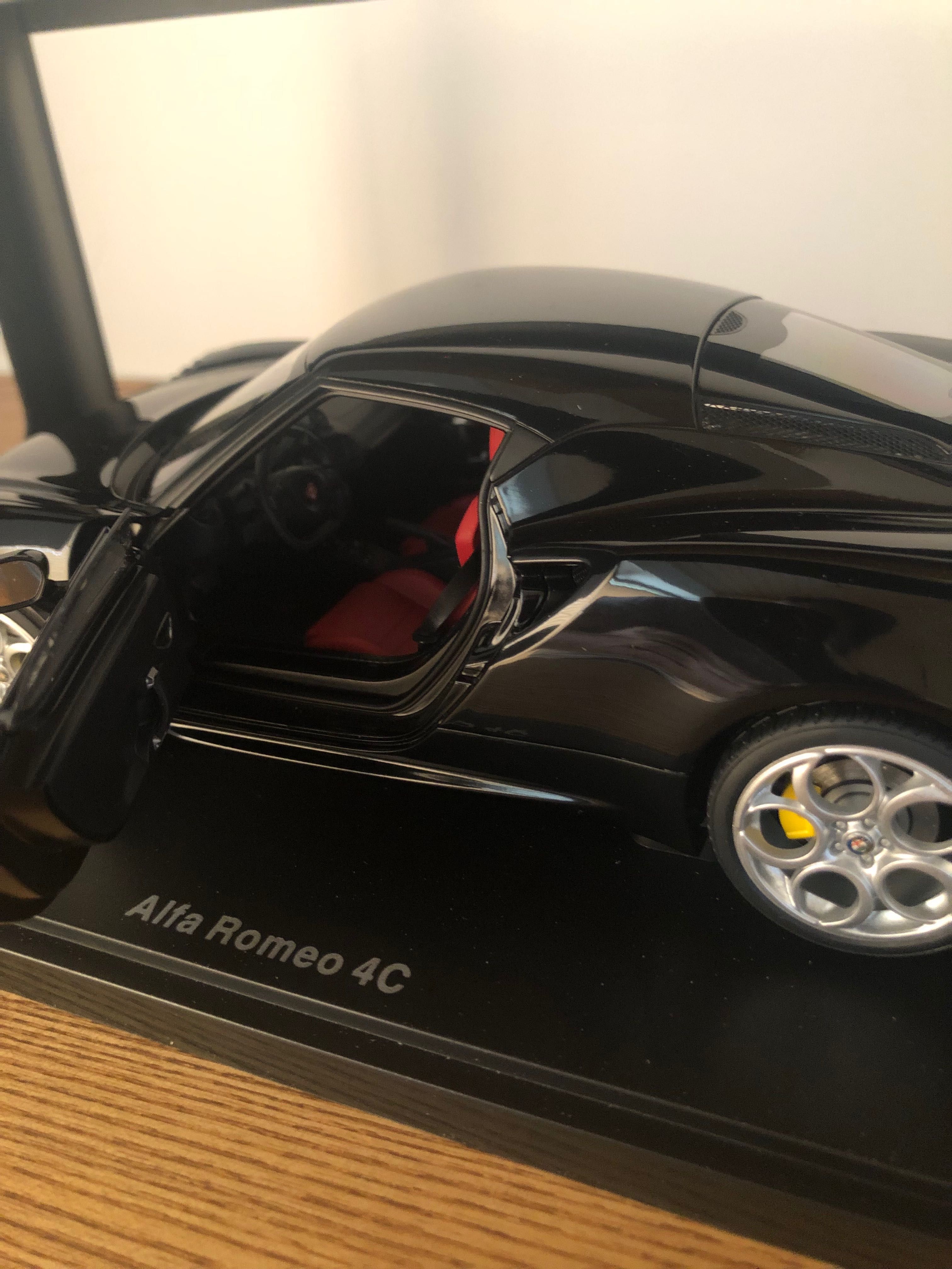 Alfa C4 skala 1/18 Auto Art