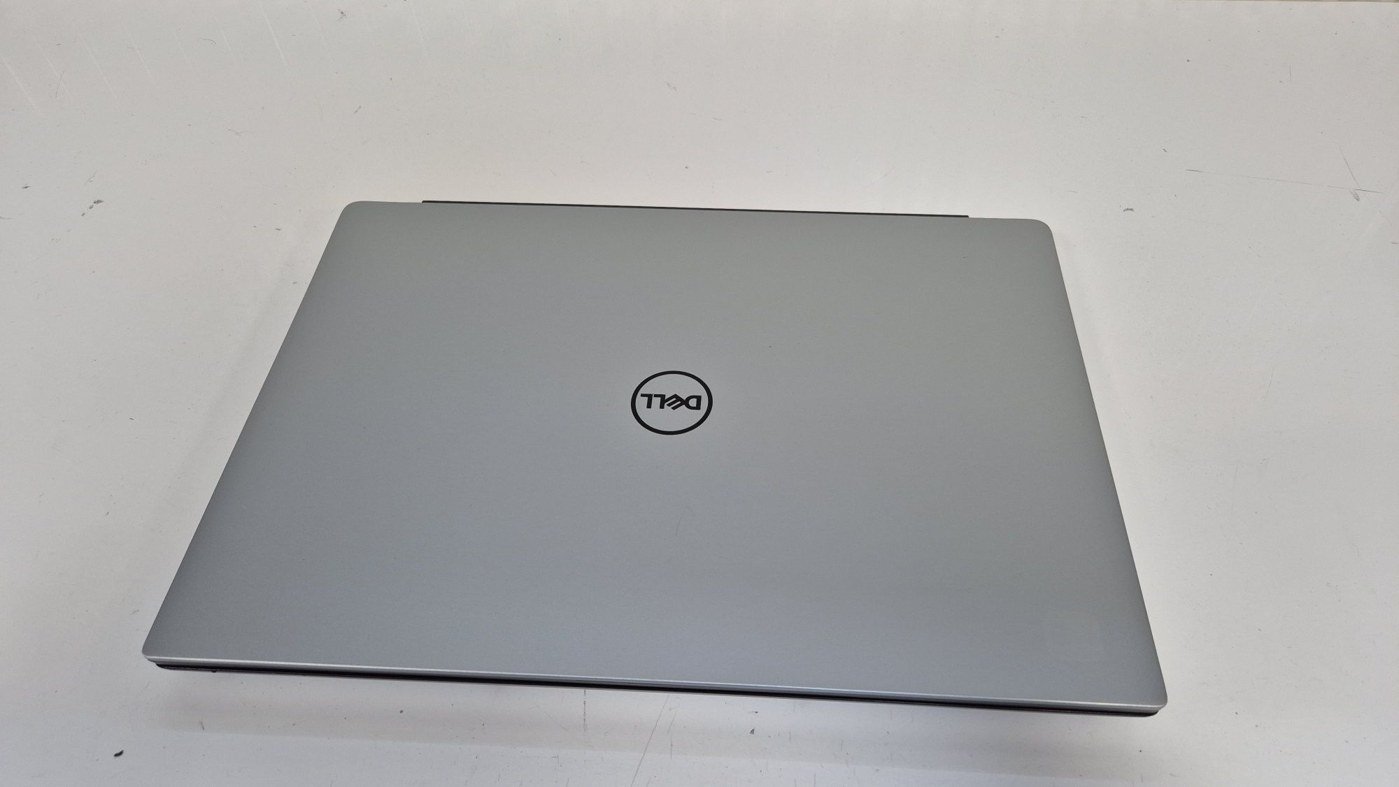 Dell Vostro 5490 14/i5-10210U/24GB/256SSD/WIN11