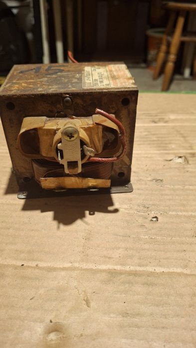 Transformator z mikrofalówki 800w