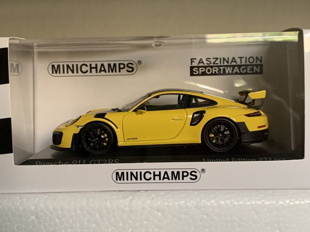 Minichamps 1:43 Porsche 911 GT2 RS ano 2018