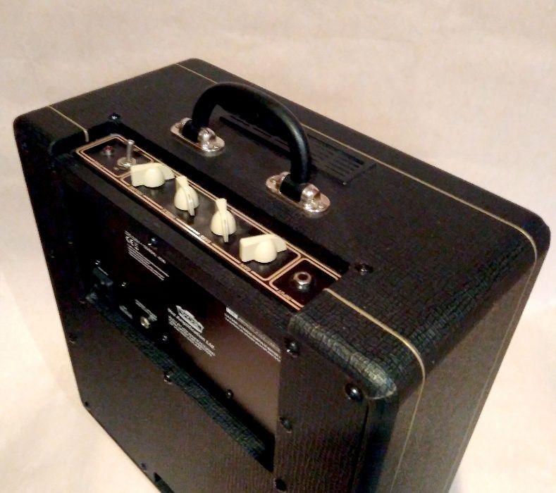 Комбо усилитель гитарный VOX AC4C1-12.