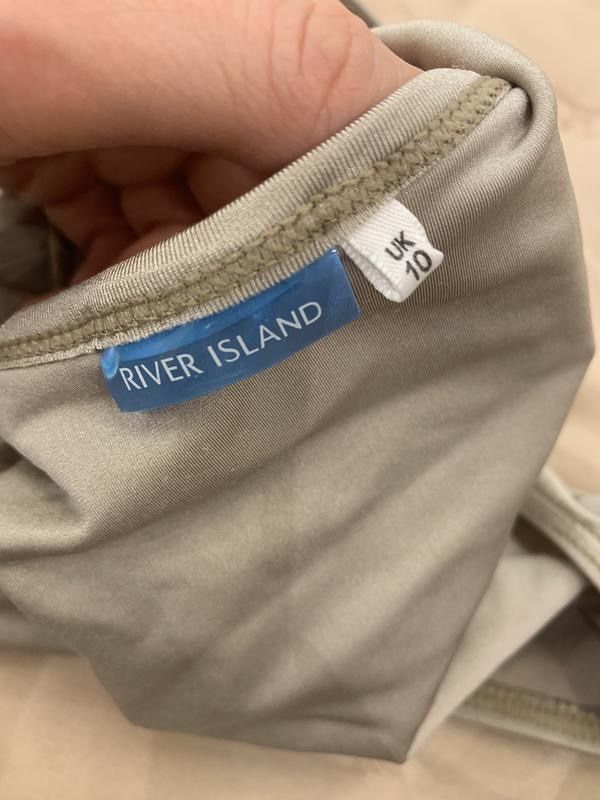 Шикарный сдельный, цельный купальник с вкладками пуш ап river island