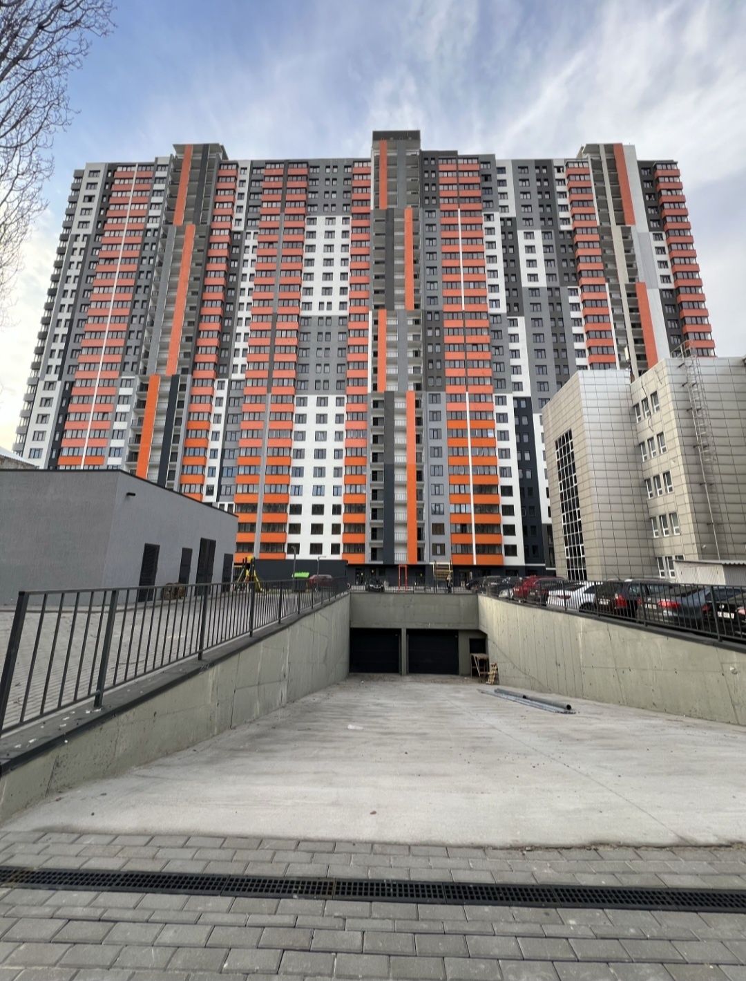 Продам 1-ком.,квартиру 36м² ЖК Дніпровська Мрія.   Вул. Сосюри 6.