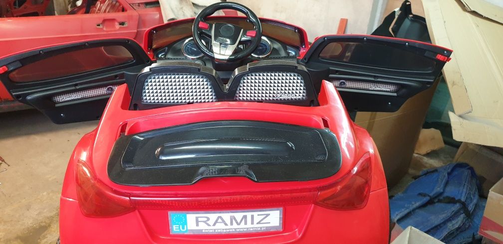Samochodzik Elektryczny Mercedes CLK dla dzieci