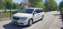 Chrysler Town & Country Auto w b. dobrym stanie, użytkowane przez właściciela od 2018 roku