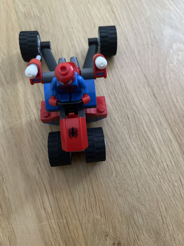 Lego spider man 76014