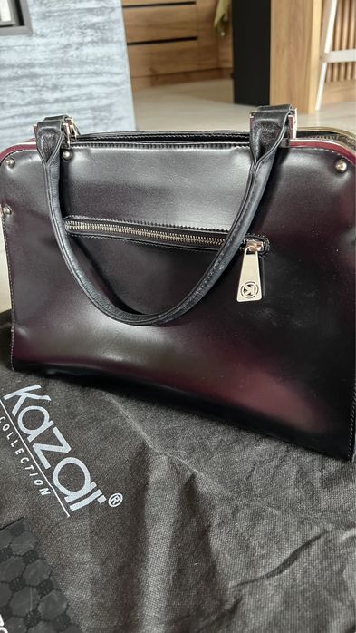 Torebka kazar stan idealny . Skóra naturalna