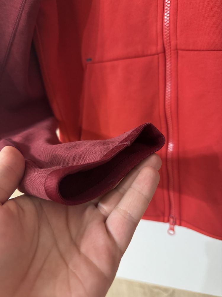 Bluza Nike Tech Fleece S red sportowa