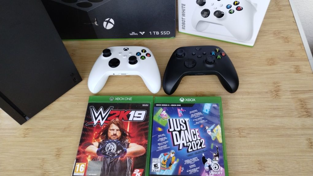 Xbox Series X 1TB / 2x Pad /Gry + GamePass!
