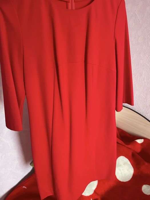 Плаття червоне 50р, трапецеподібний крій