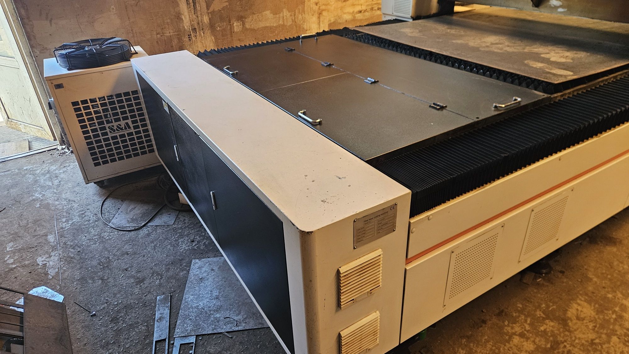 Лазер по металу 1500х3000мм XT Laser Raycus 3кВт RayTools CypCat