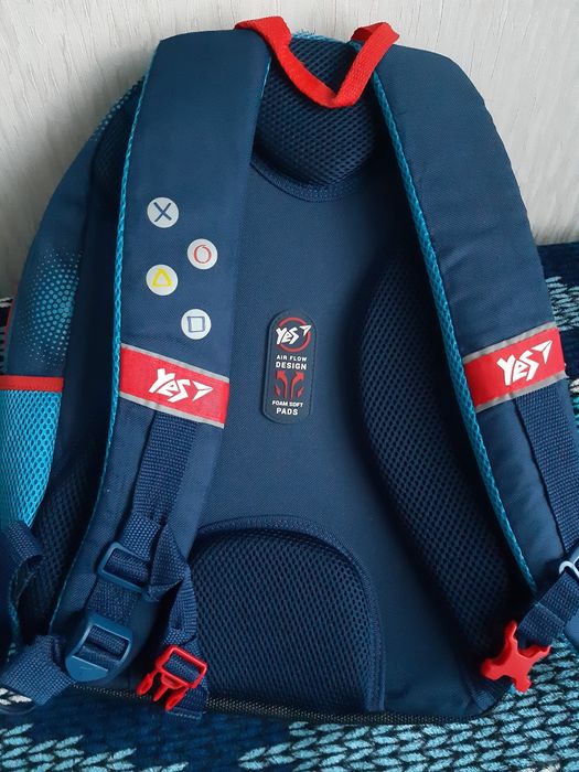 Школьный рюкзак фирмы Yes+пенал