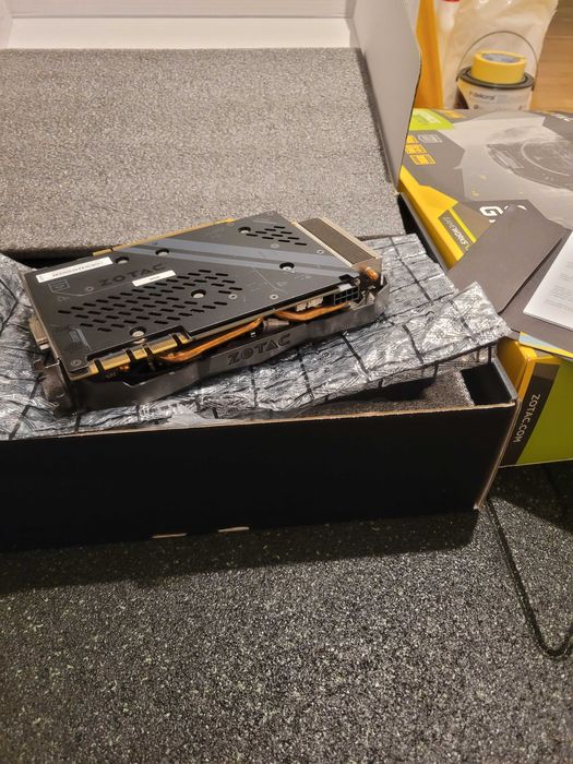 Karta graficzna Geforce   GTX 1070Ti