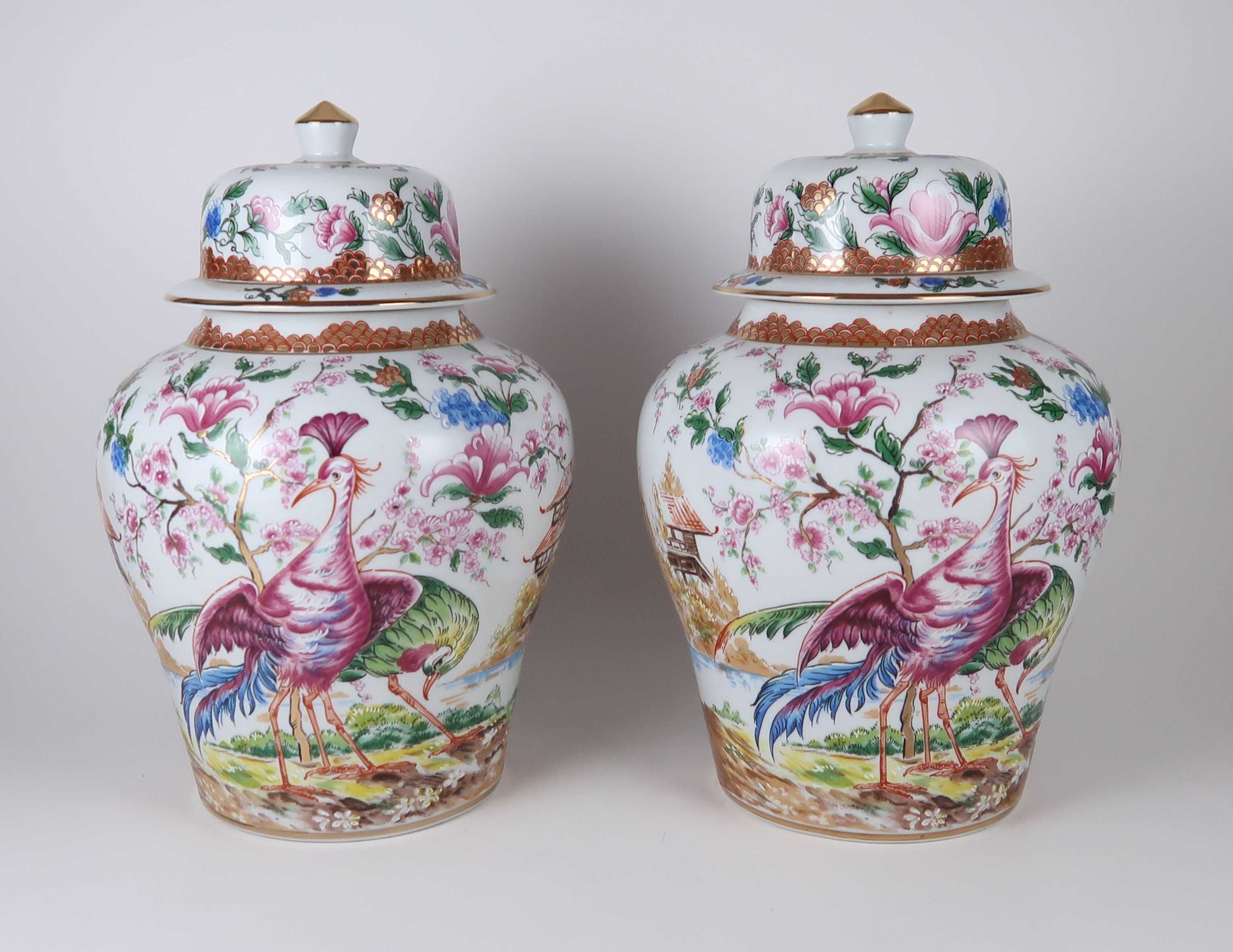 Conjunto - caixa e par de potes em porcelana - Carlos Vidal