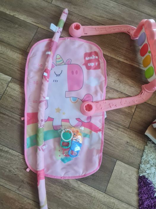 Розвиваючий килимок для дітей із дугою та  піаніно. Для дівчинки