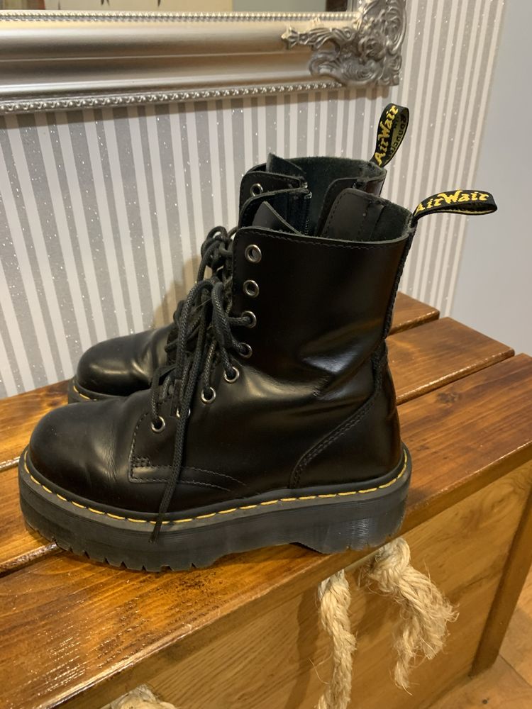 Dr. Martens Jadon