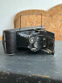 Zabytkowy aparat fotograficzny Voigtlander