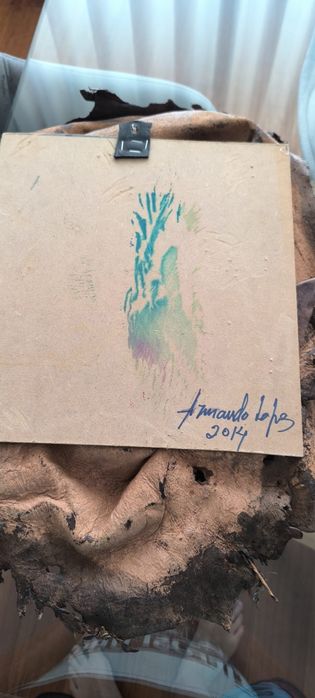 Mascara feita à mao