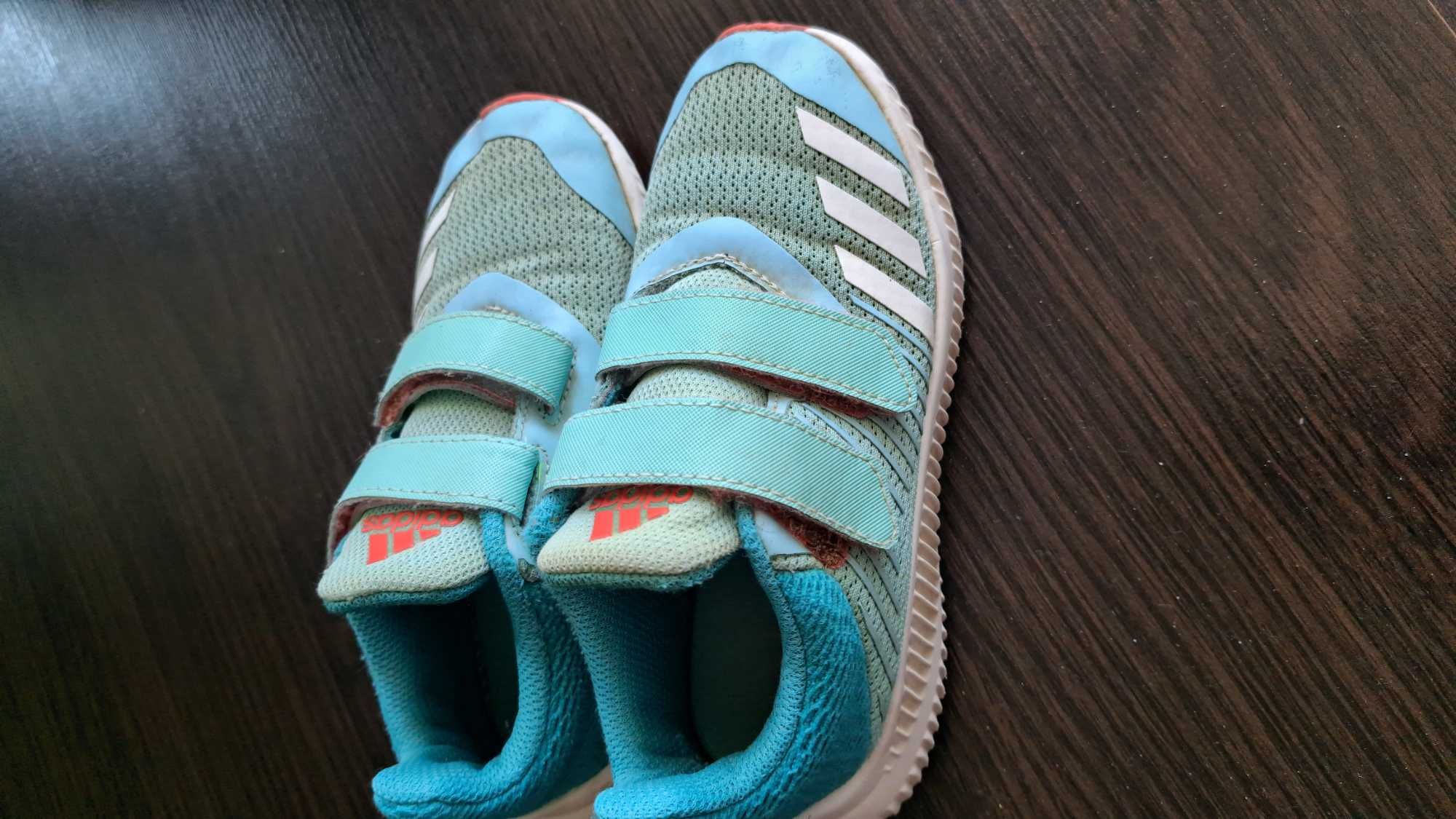 Buty chłopięce adidas rozm. 28