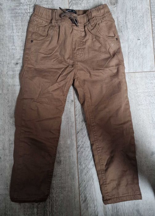 Spodnie na ocieplanej podszewce Reserved r.116