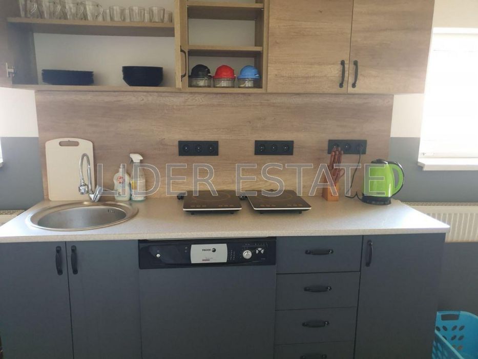 Продам хостел в центрі Ужгорода