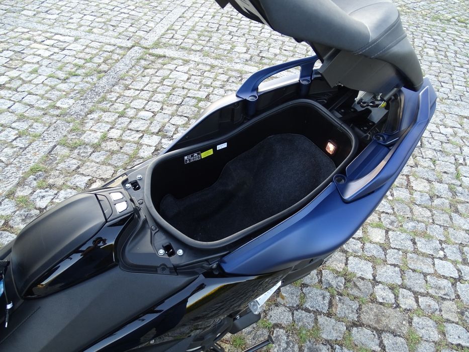 Yamaha T-Max 530 DX