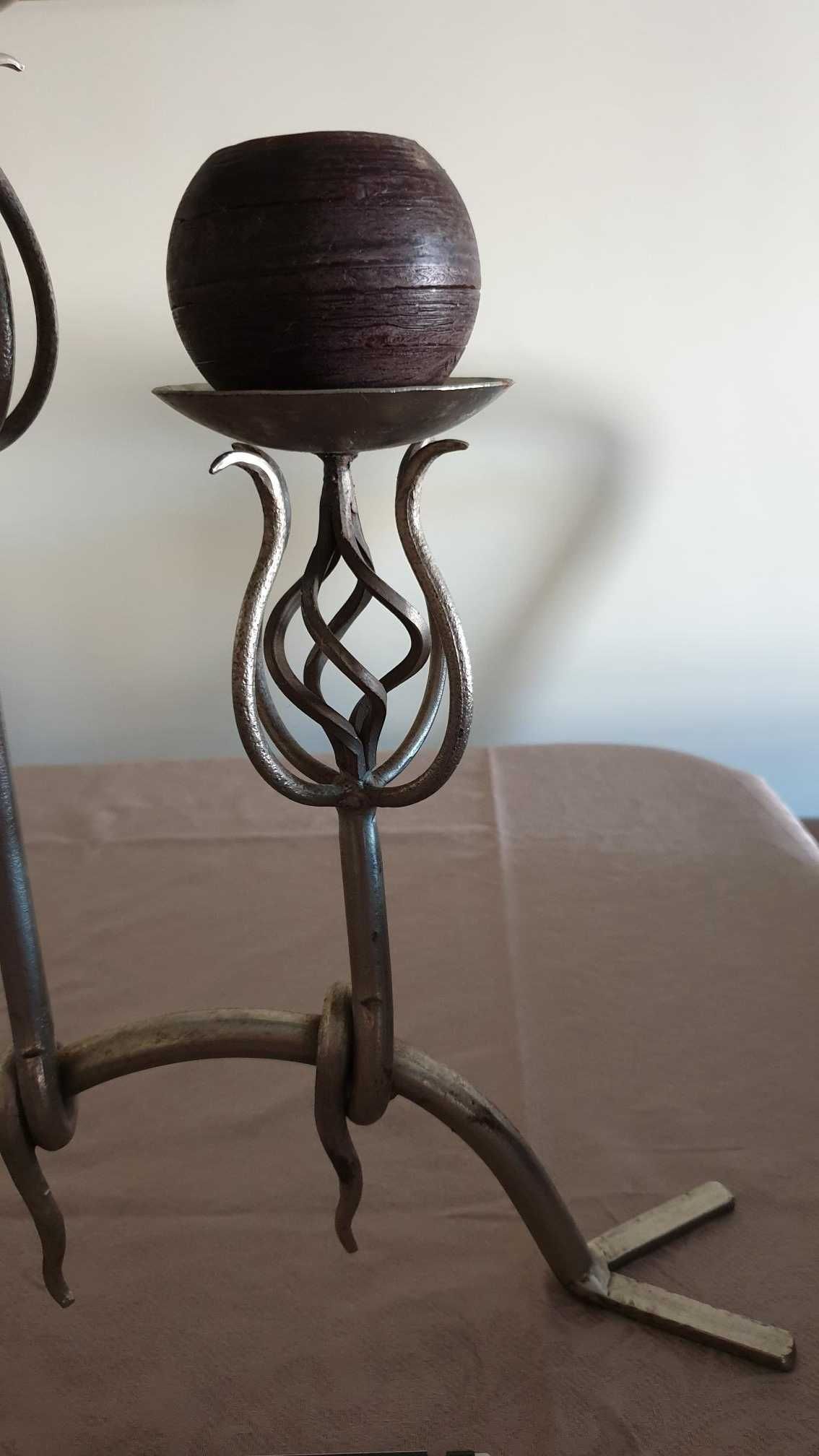 Candelabro vintage para velas em ferro forjado (novo) - Novo preço