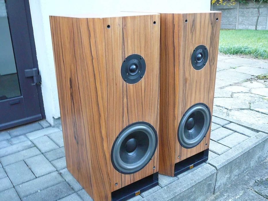 Kolumny T+A Criterion TRM-70 70W 8ohm Linia transmisyjna