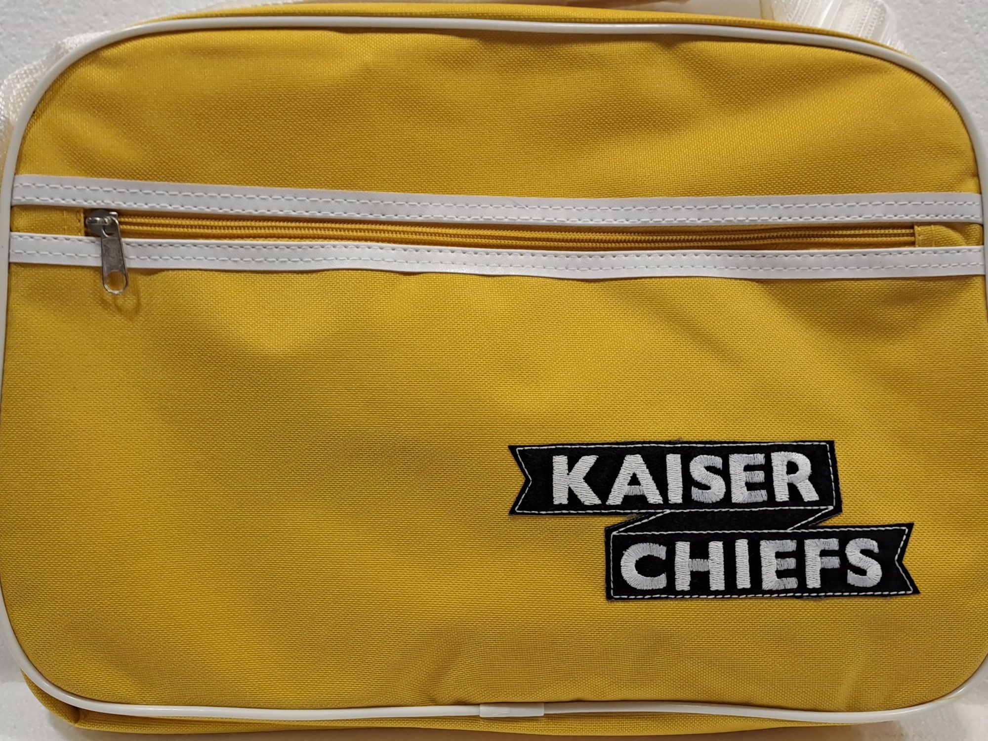 Kaiser Chiefs CD+K7+Mala+Merch