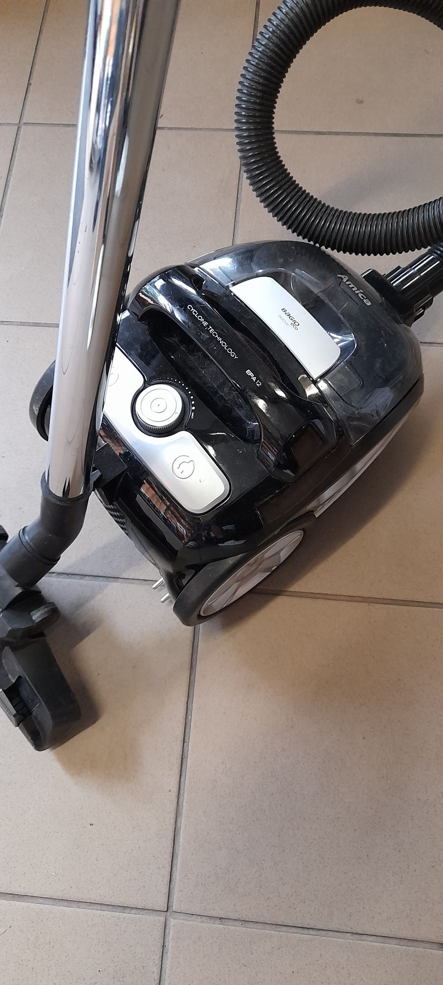 Odkurzacz Amica Bagio VM3046 bezworkowy