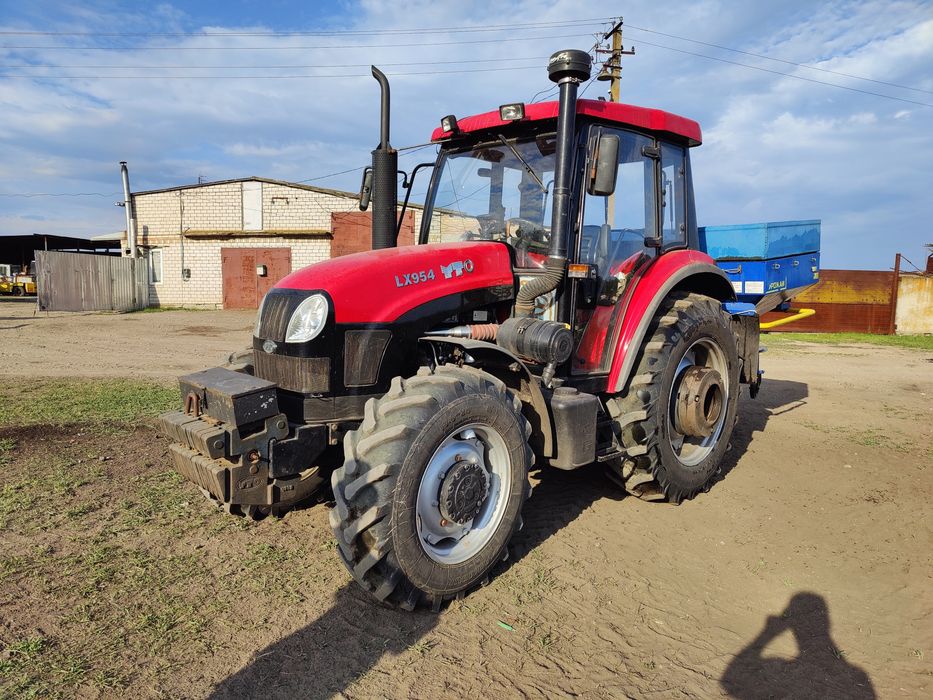 Трактор Yto lx954