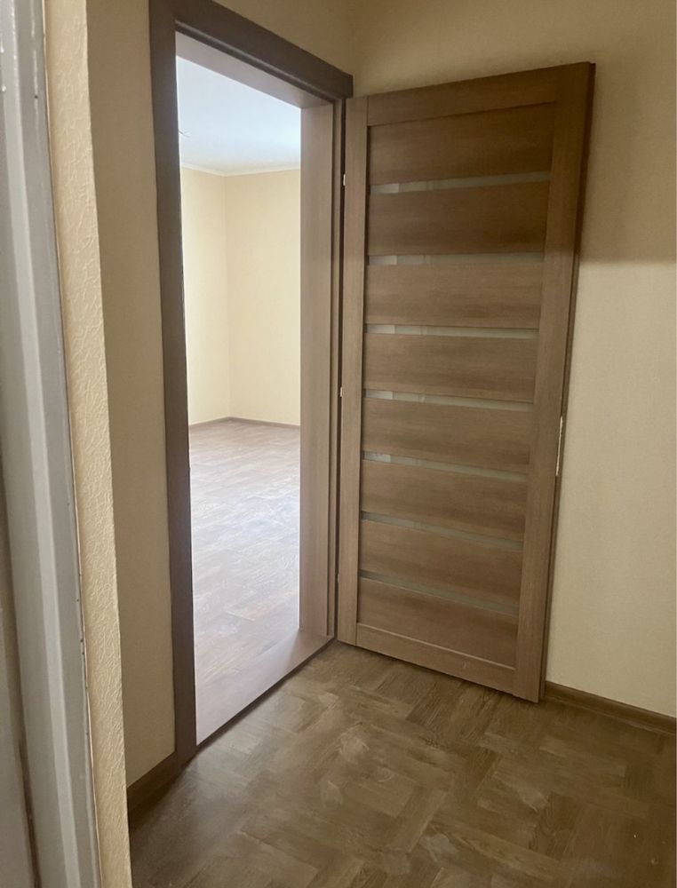 Єоселя Зданий 72,5м Навігатор Коноплянська Лугова метро 10 хв