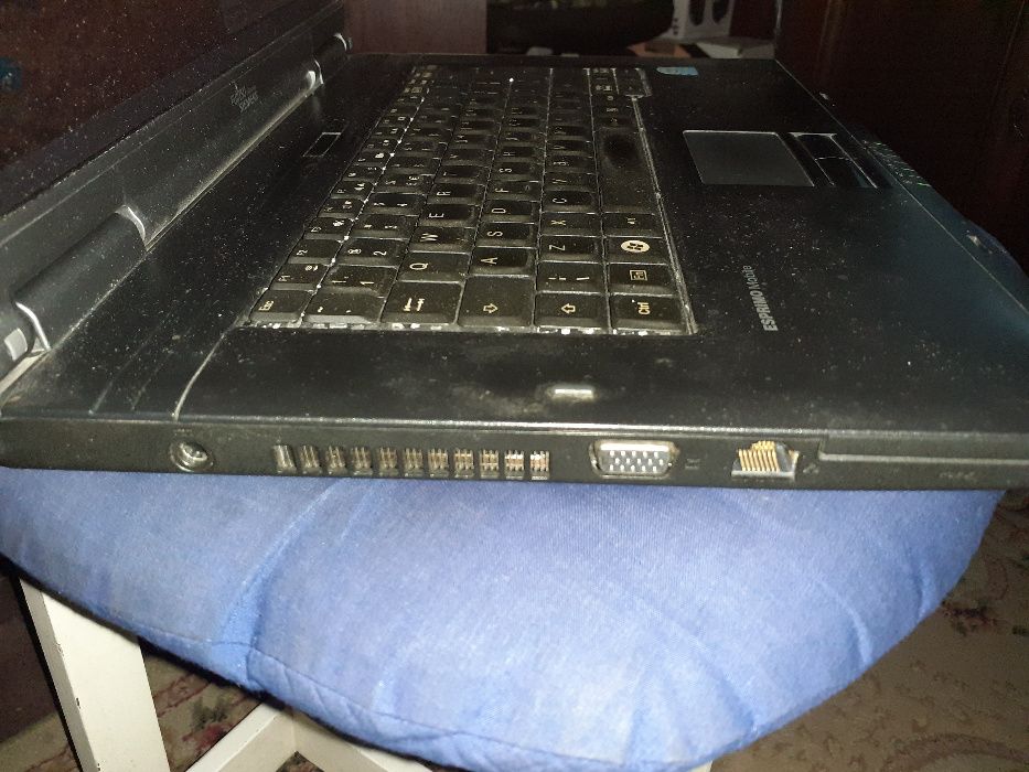 Sprzeam laptop - Fujitsu Siemens